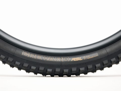 Opona 29" x 2.5 MTB BONTRAGER Brevard RSL XT TLR czarna