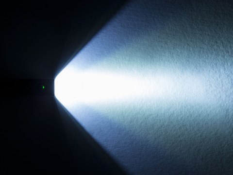 Przednia lampka rowerowa Bontrager Ion Comp R