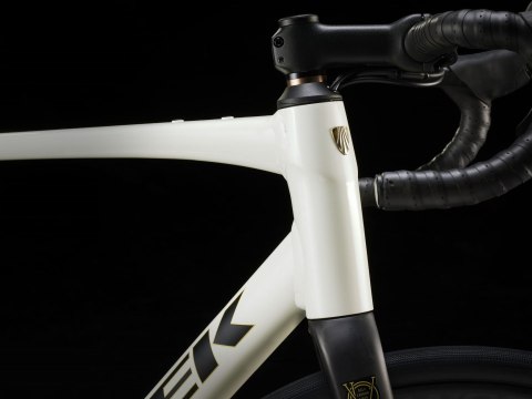 Trek Domane AL 4 Generacja 4 Era White 2026 (56)