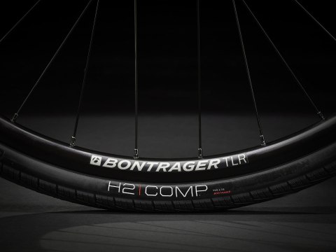 Trek FX 3 Disc Viper Red to Cobra Blood Fade 2023 (XL)