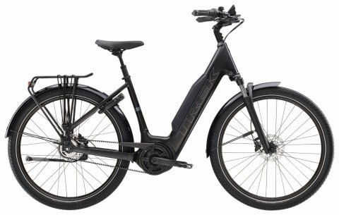 Trek District + 4 Trek Black Satin o niskim przekroku 800 WH 2026 (L)