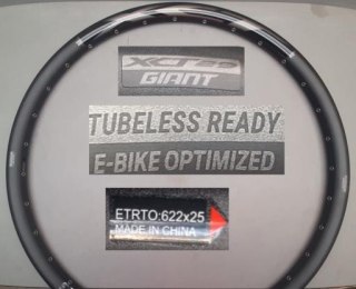 Obręcz aluminiowa GE25 (XCT) 29" 14GX32H ALLOY FV W/EYELET TUBELESS/TUBELESS READY BLK W/MY21 NEUTRAL E-BIKE DECAL