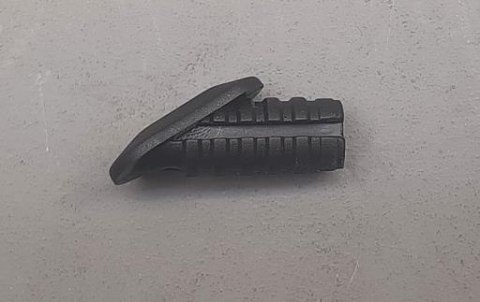 Osłonka przeciwkurzowa RUBBER PLUG BLK W/7.2 HOLE