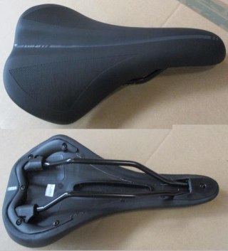 Siodło VL1353 NP 1-01 BLK/STEEL BLK RAIL/BLK BUMPPER W/GIANT LOGO