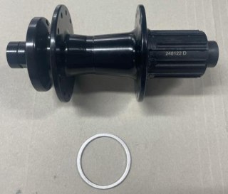 Piasta tylna M629-R 24HX142/Ø12mm BLK DB 6-BLT W/SPACER RING 1H1DQ0132